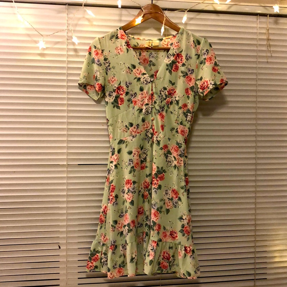 H&M Divided Floral Mini Skirt, Size 2